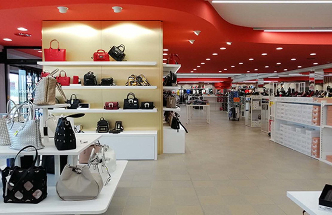 Restyling negozio QUARTIERI
